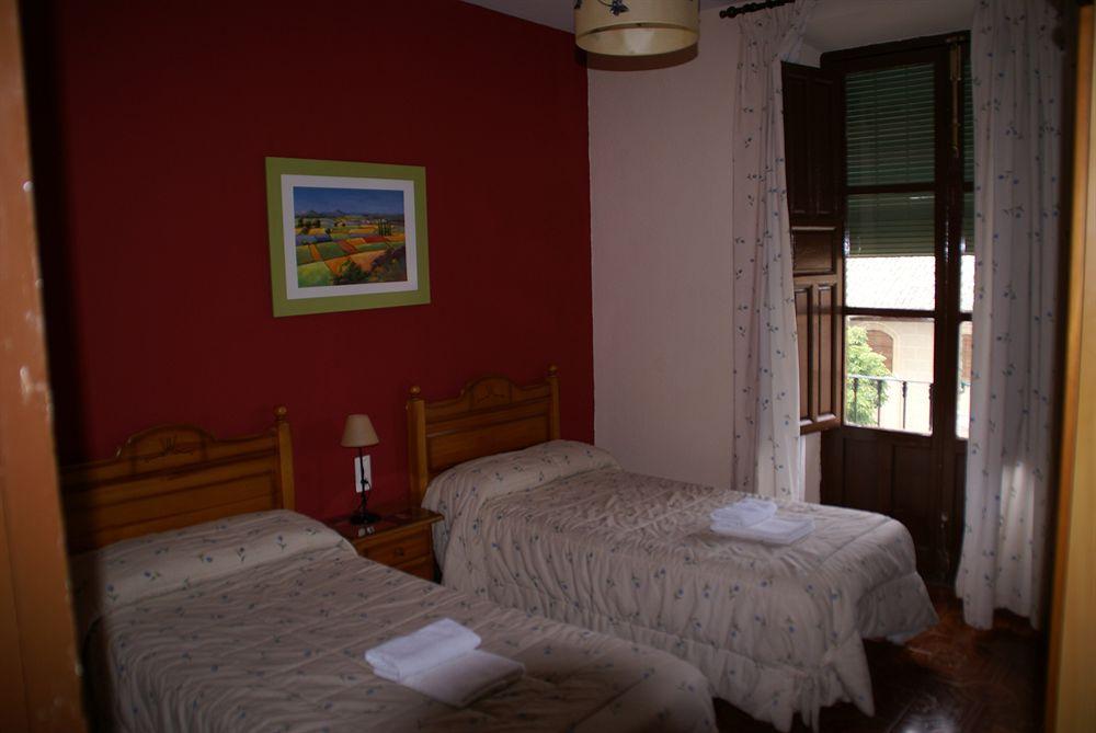 Oyo Fonda Sanchez Hotel Гранада Екстериор снимка
