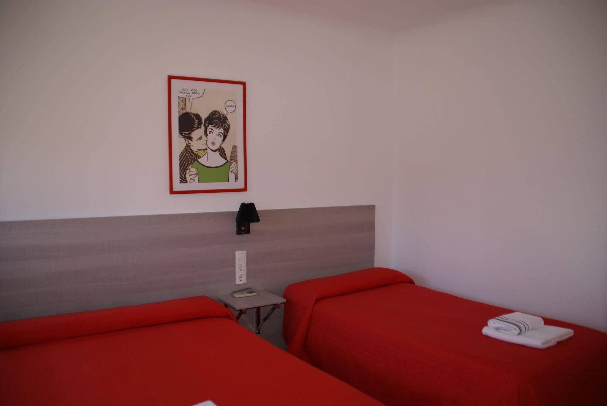 Oyo Fonda Sanchez Hotel Гранада Екстериор снимка