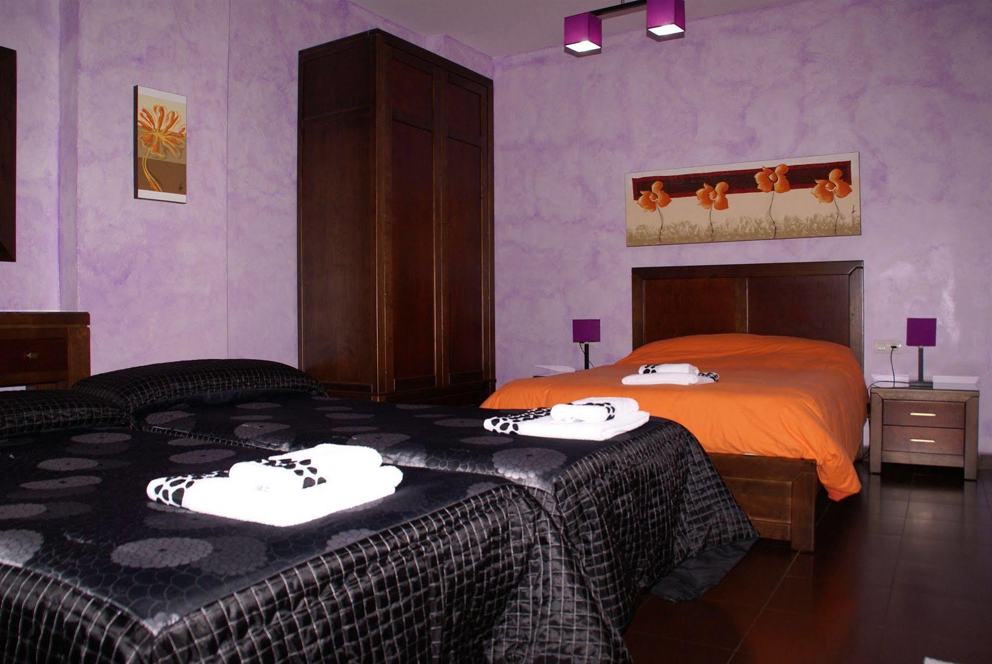 Oyo Fonda Sanchez Hotel Гранада Екстериор снимка