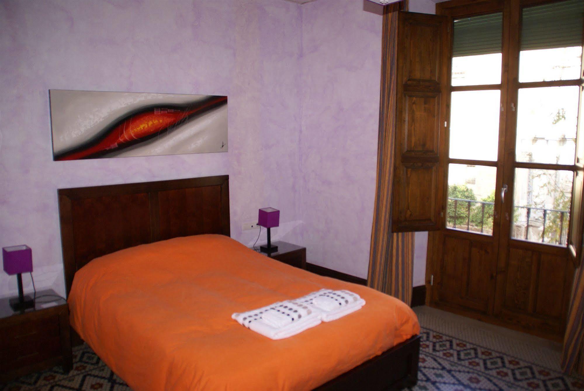 Oyo Fonda Sanchez Hotel Гранада Екстериор снимка
