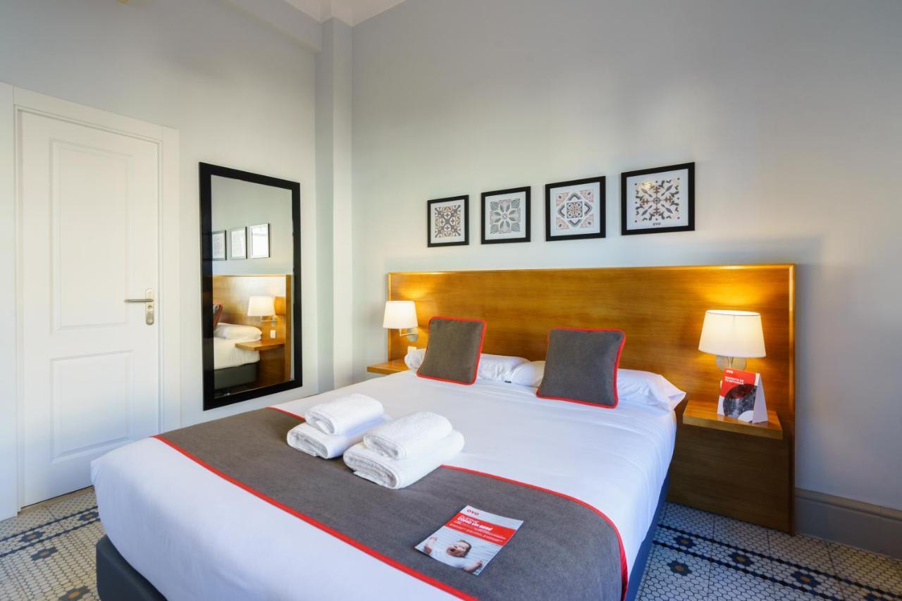 Oyo Fonda Sanchez Hotel Гранада Екстериор снимка