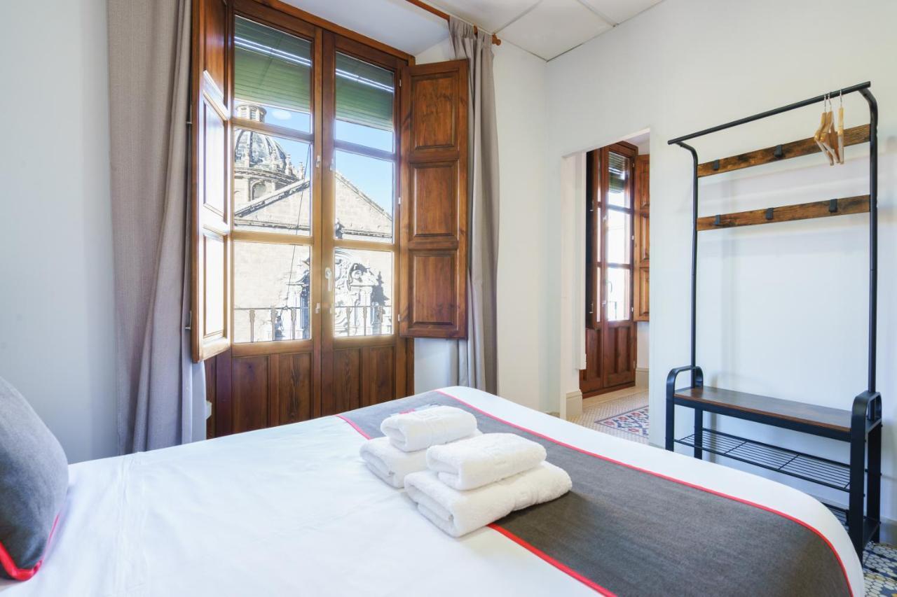 Oyo Fonda Sanchez Hotel Гранада Екстериор снимка