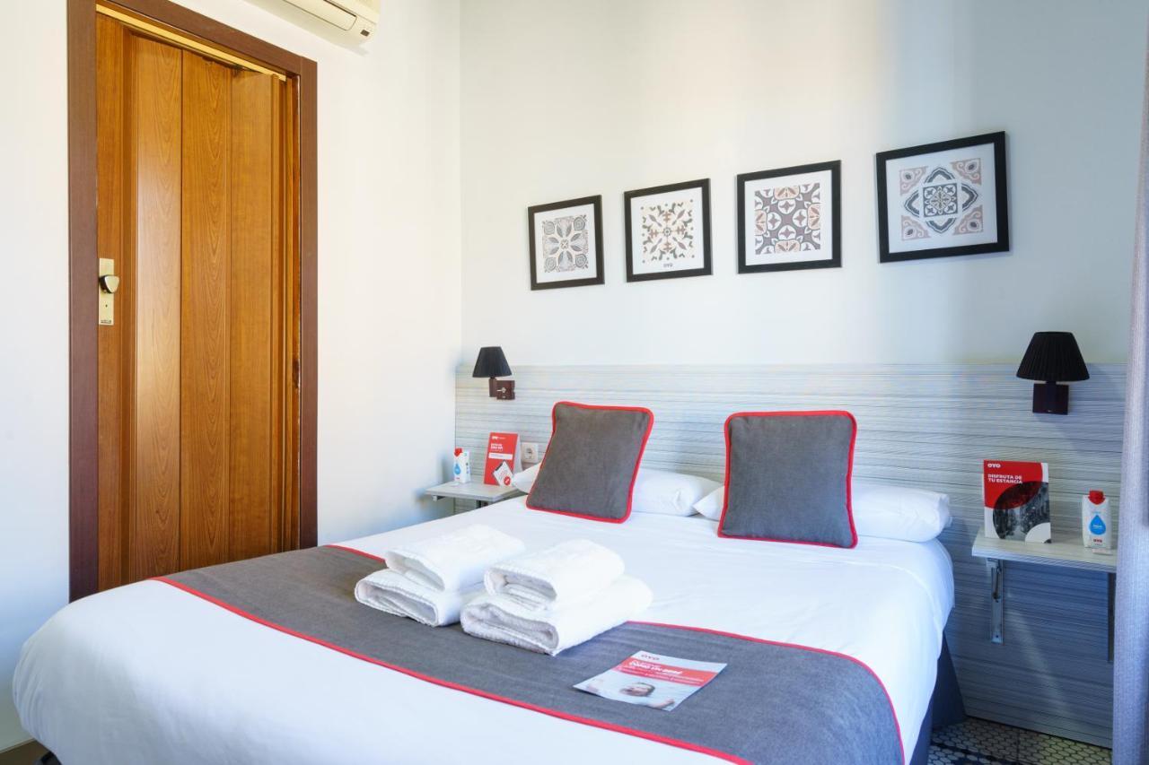 Oyo Fonda Sanchez Hotel Гранада Екстериор снимка