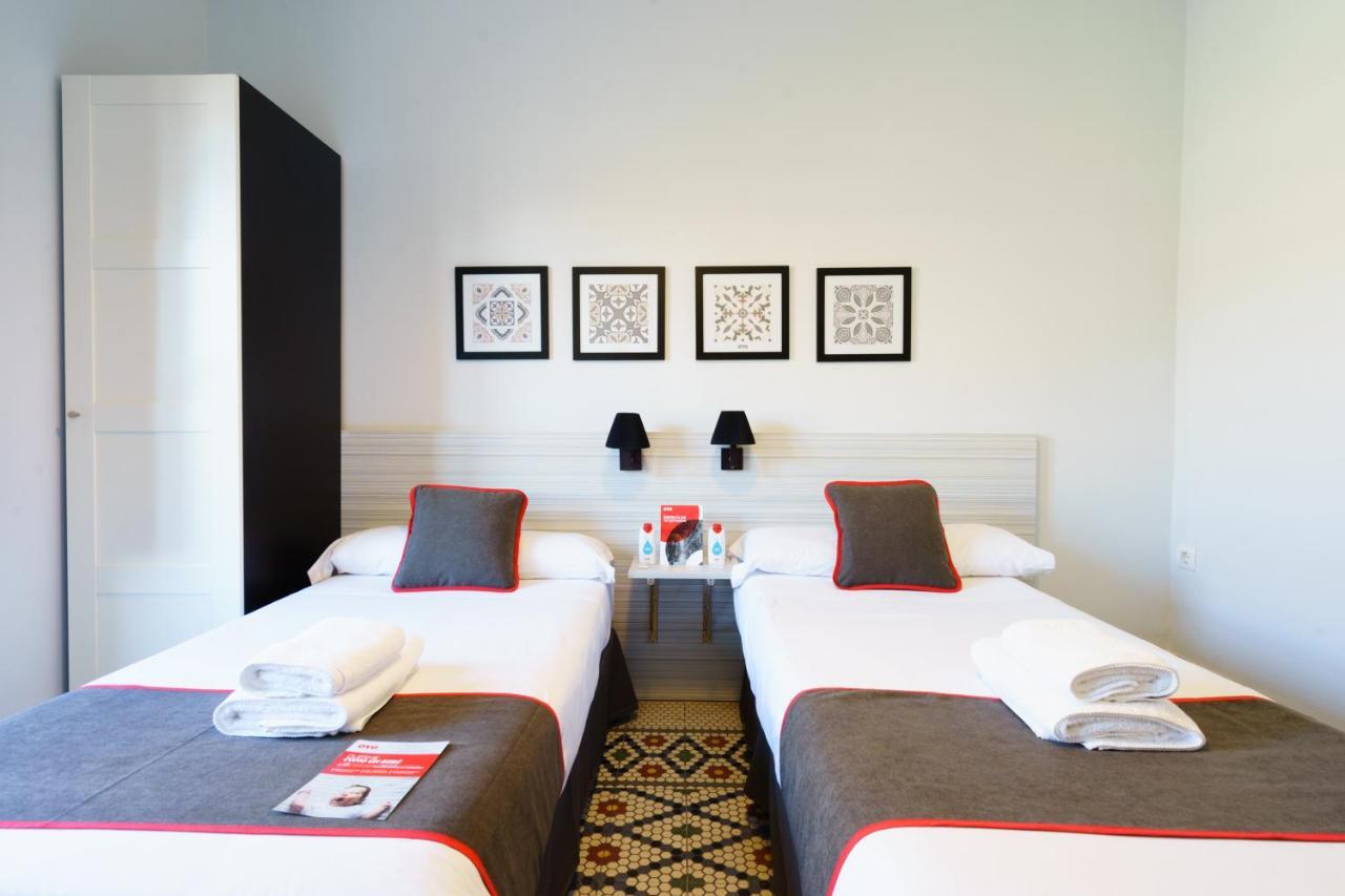 Oyo Fonda Sanchez Hotel Гранада Екстериор снимка