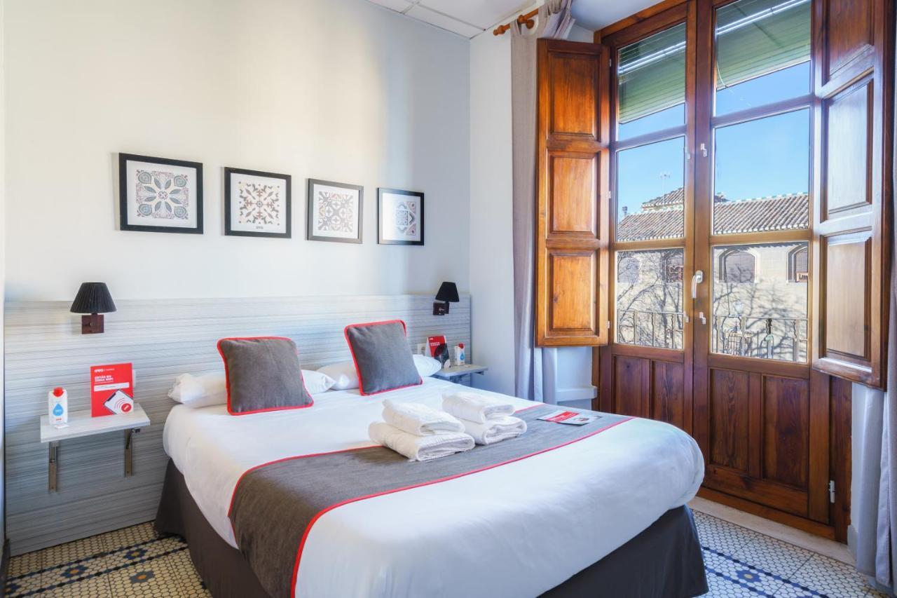 Oyo Fonda Sanchez Hotel Гранада Екстериор снимка